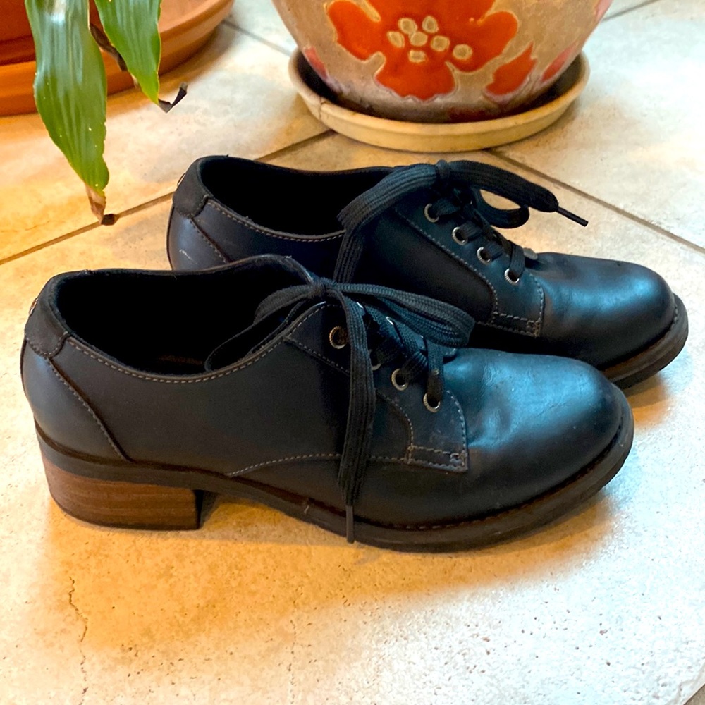 East land Ruth Oxford